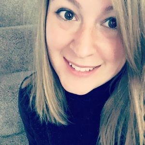 Meet your Posher, Abby